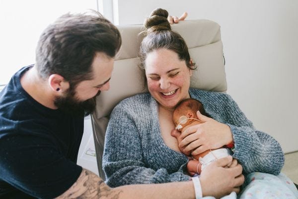Die 127°-Position: Eine sanfte Revolution für die Neonatologie