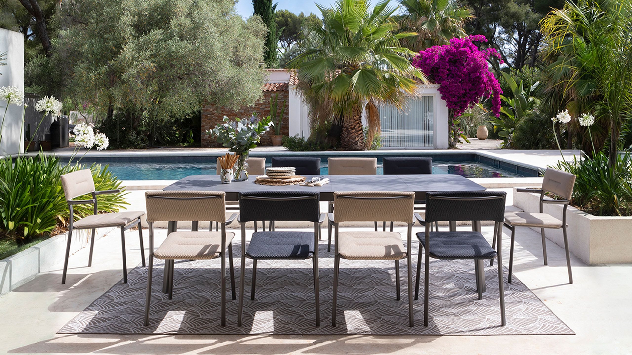 Outdoor-Deko: Welche Trends bringt 2024?